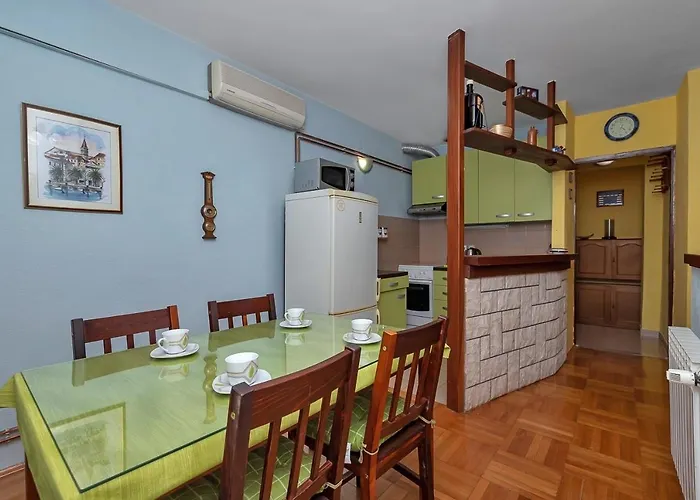 Makar,heated Pool,gym,grill,seaview וילה מאקרסקה