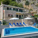 Makar,heated Pool,gym,grill,seaview Vila