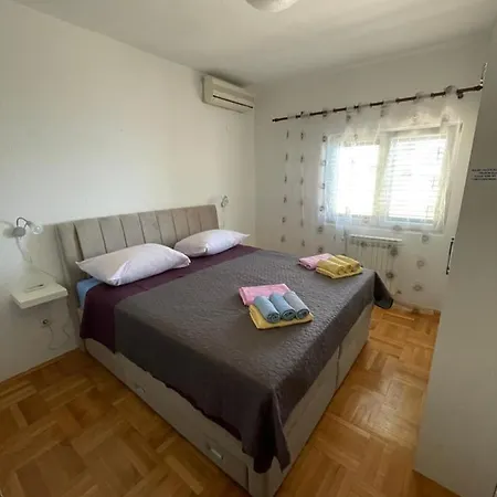 Willa Makar,heated Pool,gym,grill,seaview Makarska