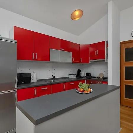 Makar,heated Pool,gym,grill,seaview Makarska