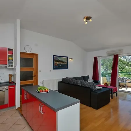 Βίλα Makar,heated Pool,gym,grill,seaview *