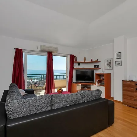 Makar,heated Pool,gym,grill,seaview * Μακάρσκα